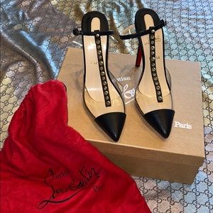 ⚡️SOLD⚡️LOUBOUTIN nosy spike black clear heels